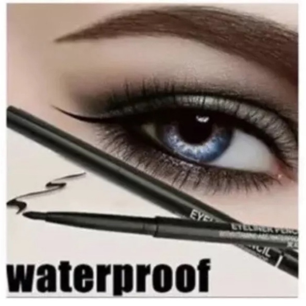 2 MAC Retractable Waterproof Eyeliner Pencil Black